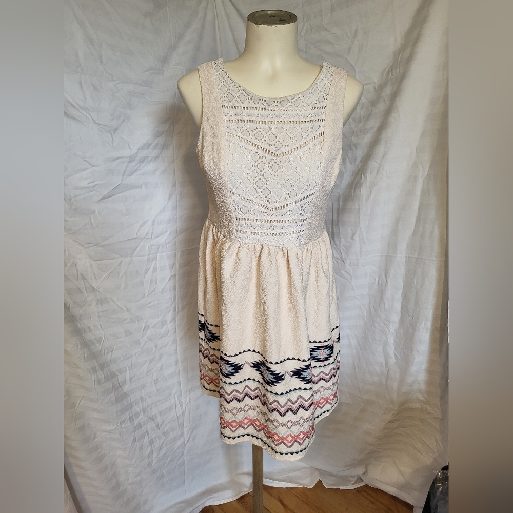 Xhilaration Cream and Pink Lace Mini Dress, Size Large